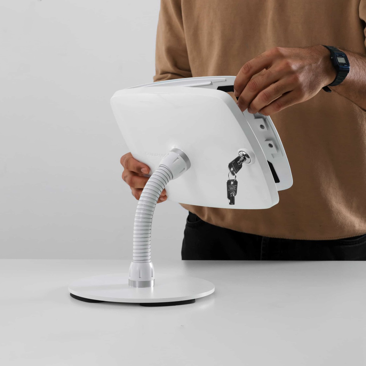 Bouncepad Counter Flex Tablet Kiosk mit stabilem Fuß und Schwanenhals