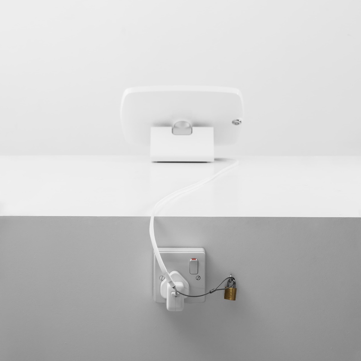 Bouncepad Flip kippbares Tablet / iPad kiosk